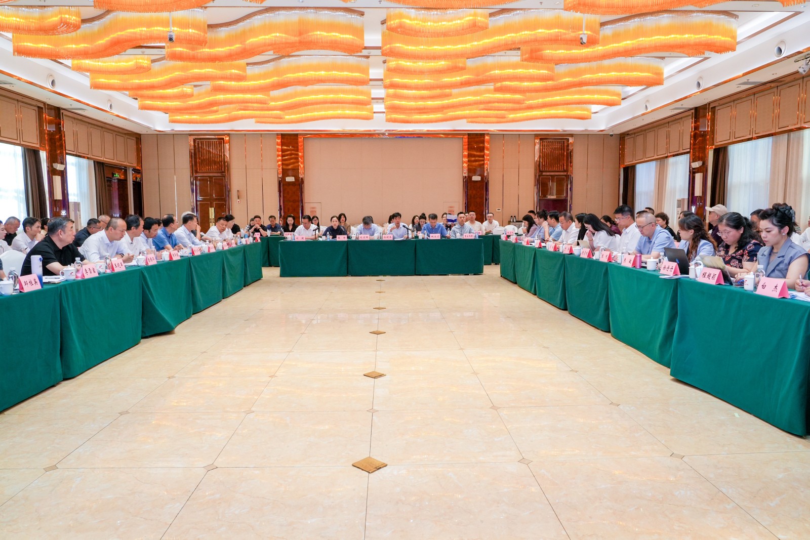 1756349946218428.jpg 11100656.jpg