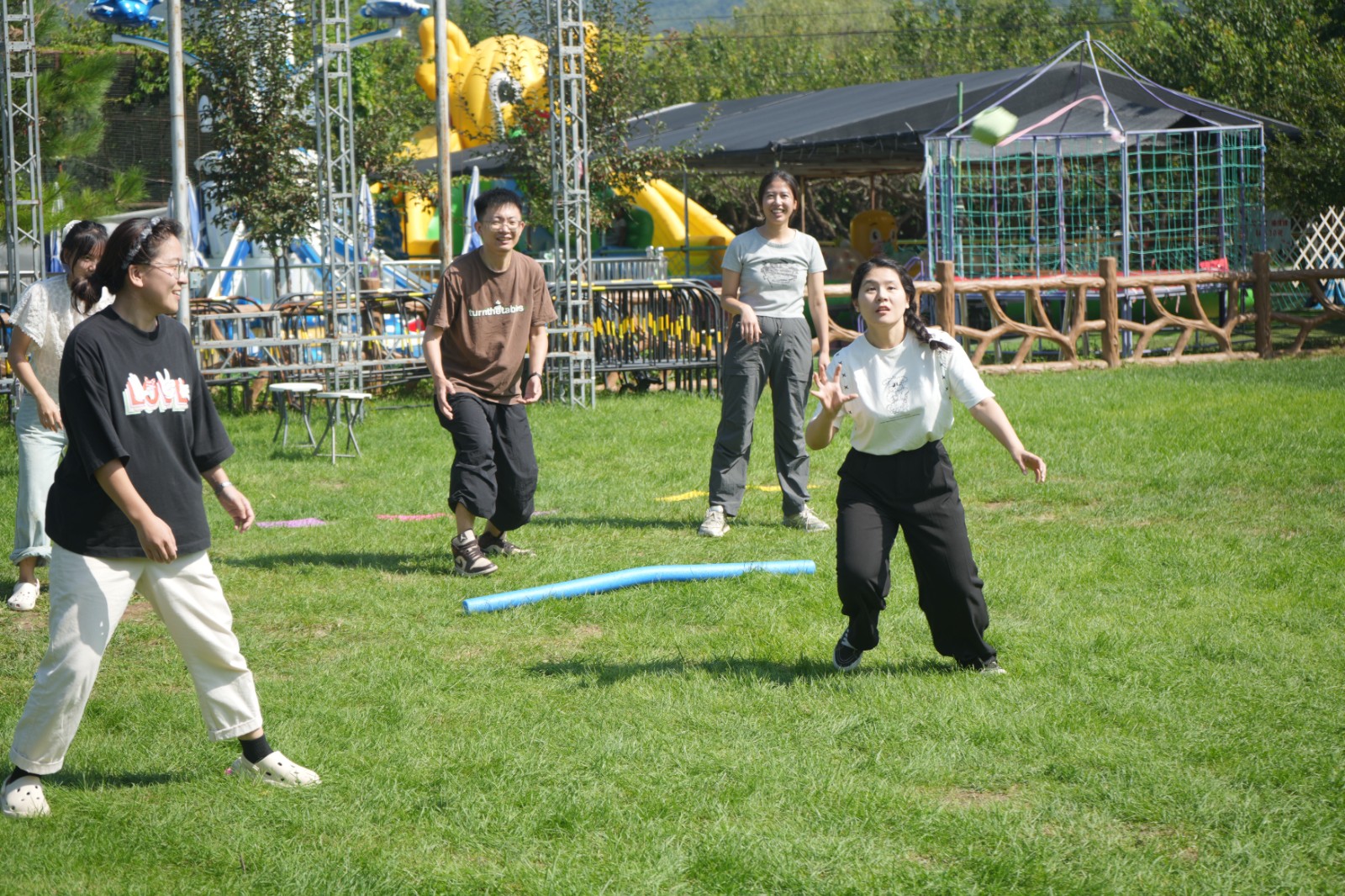 1761201309965452.jpg 游戲圖片-扔沙包.jpg